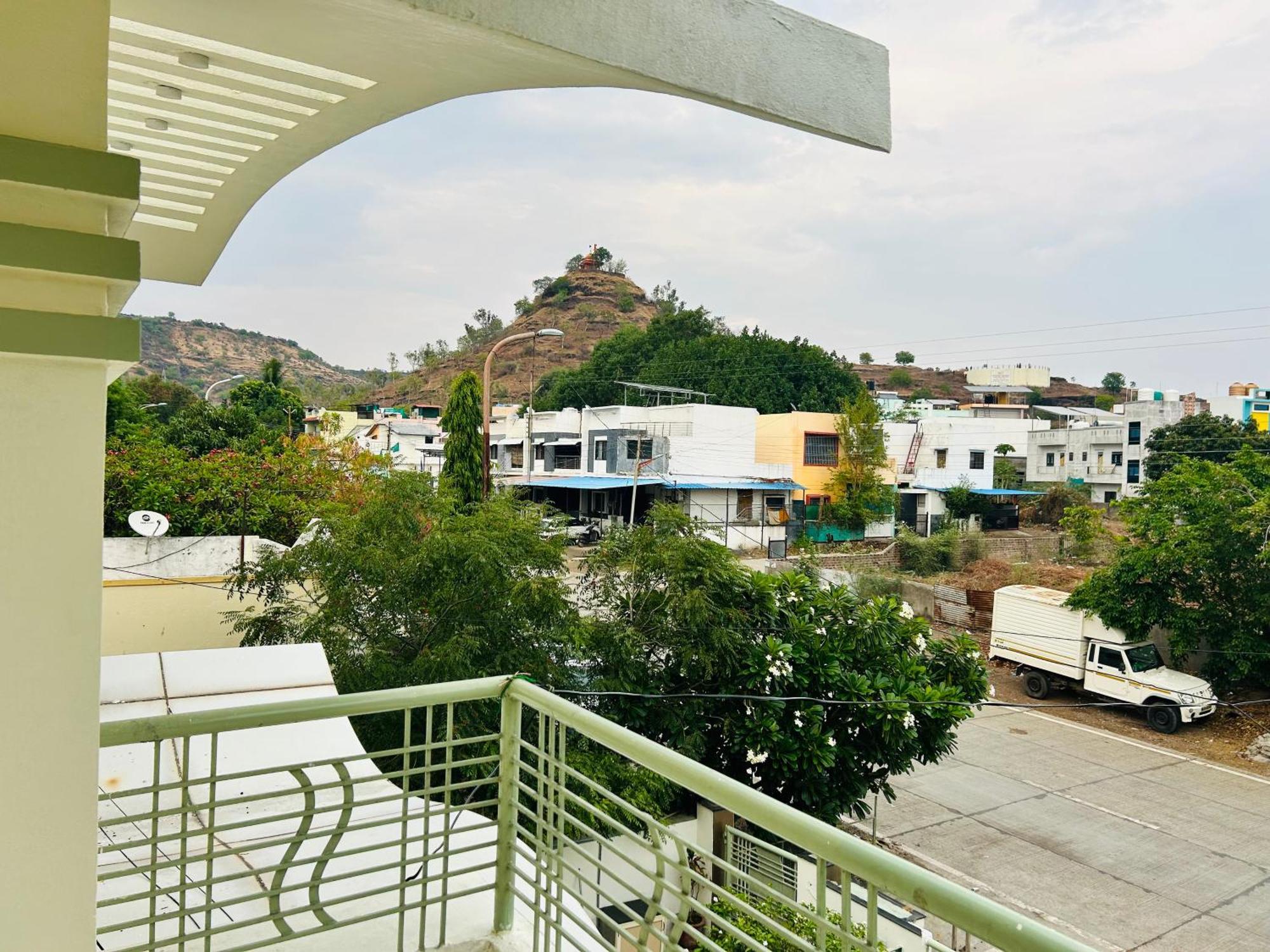 Private & Elegant 3Bhk Villa, Hillside Hideaway, 10 Mins From Mh Bus Stand Aurangabad  Buitenkant foto